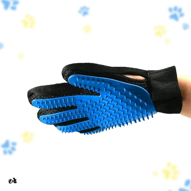 THE Paw Pamper - Pet Grooming Glove